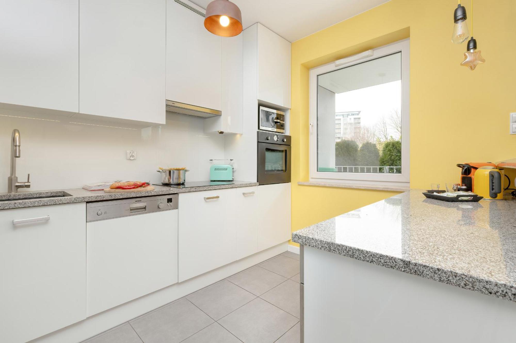 Pastel & Cozy With A Spacious Terrace In By Renters Danzica